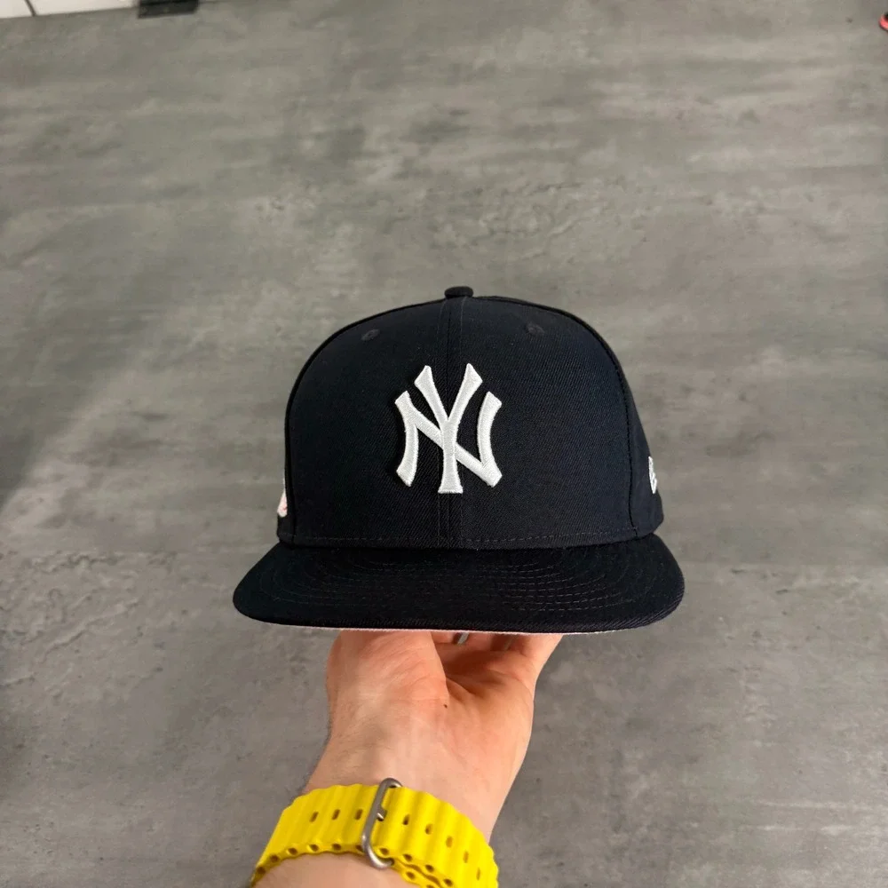New Era 59FIFTY Hat Mens 7 3/8 Navy NY Yankees Subway Series Pink UV MLB Cap